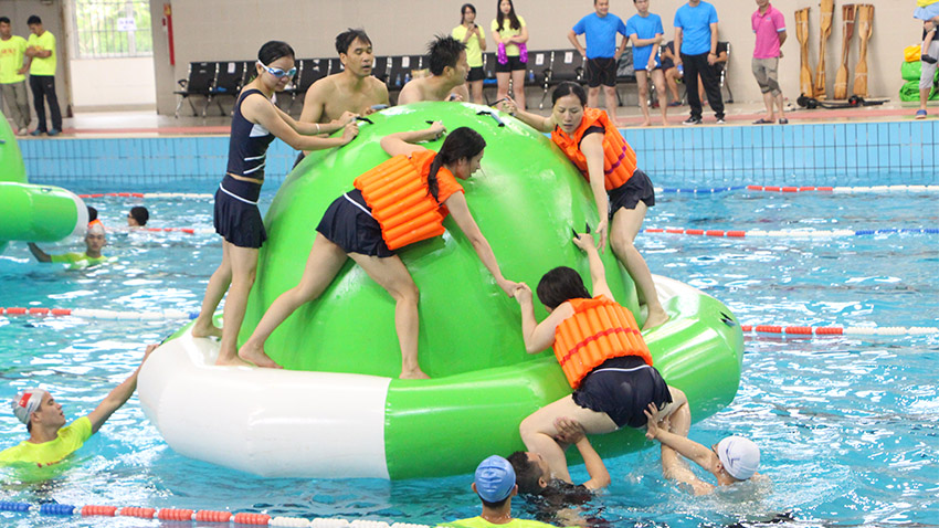 水上趣味運(yùn)動(dòng)會(huì)