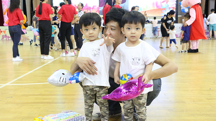 親子互動(dòng)訓(xùn)練營(yíng)