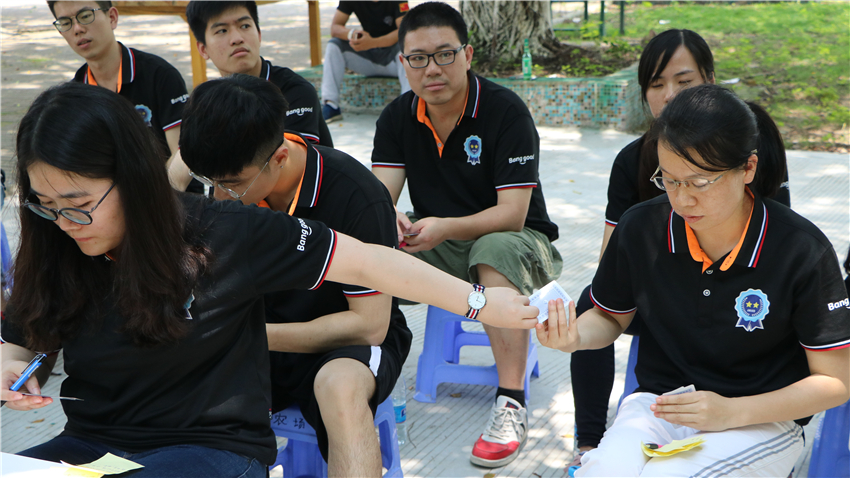 棒谷網(wǎng)絡(luò)香草世界廣州拓展訓(xùn)練基地管理層拓展訓(xùn)練活動