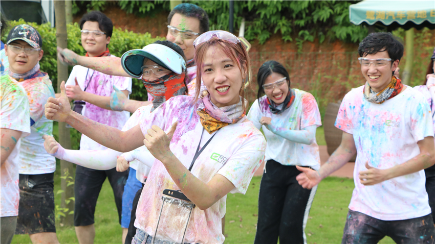 碧捷潔凈科技有限公司第一界成功人士彩跑“放肆美好，放肆好”活動(dòng)