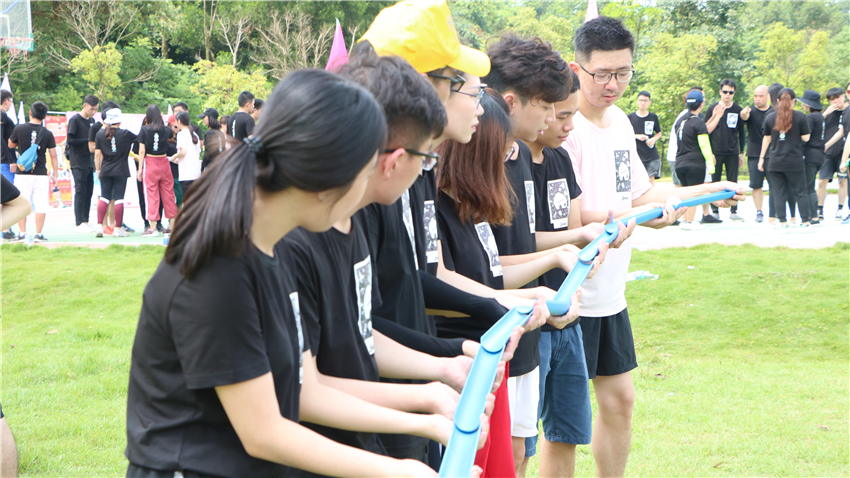 碧捷潔凈科技有限公司第一界成功人士彩跑“放肆美好，放肆好”活動(dòng)