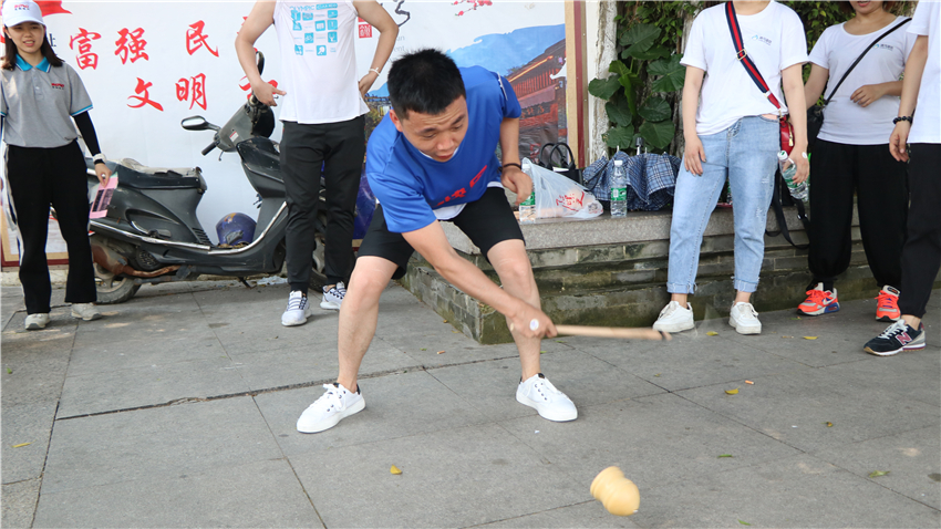 廣州市冰鳥網(wǎng)絡(luò)游戲科技有限公司沙灣古鎮(zhèn)大型奔跑活動