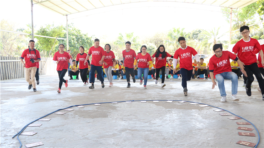 工業(yè)微生物于五龍山莊拓展基地成功舉辦團(tuán)隊(duì)拓展活動(dòng)