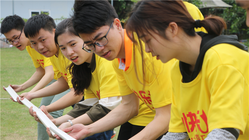 雄音電子番禺悅水莊拓展基地開展團隊拓展訓(xùn)練活動