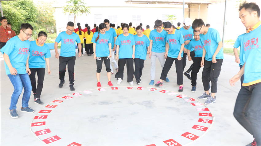 雄音電子番禺悅水莊拓展基地開展團隊拓展訓練活動