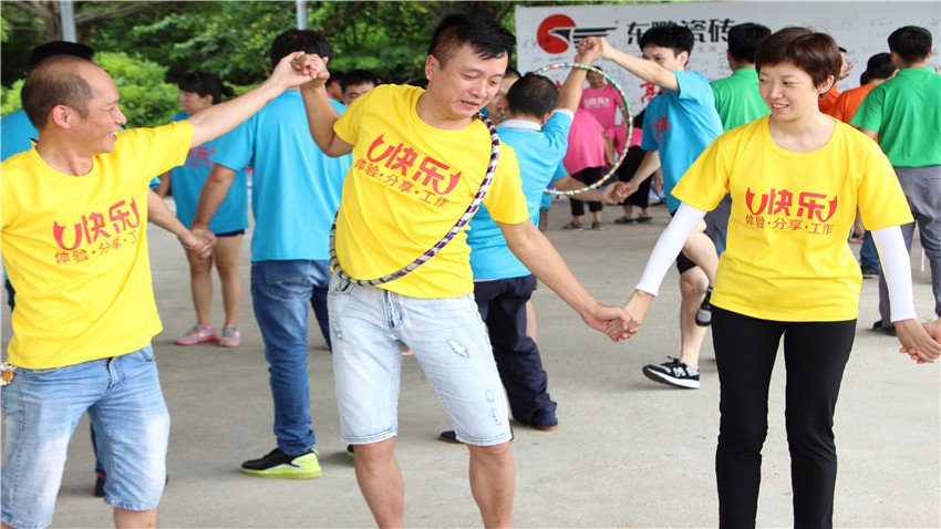 廣州萬固壓縮機(jī)有限公司舉辦“勇創(chuàng)新，贏未來”拓展訓(xùn)練營