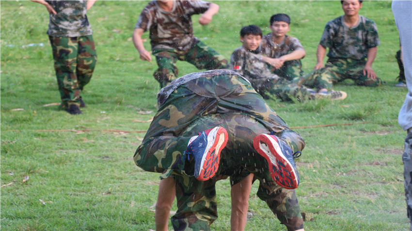 廣州易福諾木業(yè)有限公司南海大濕地兩天團建活動