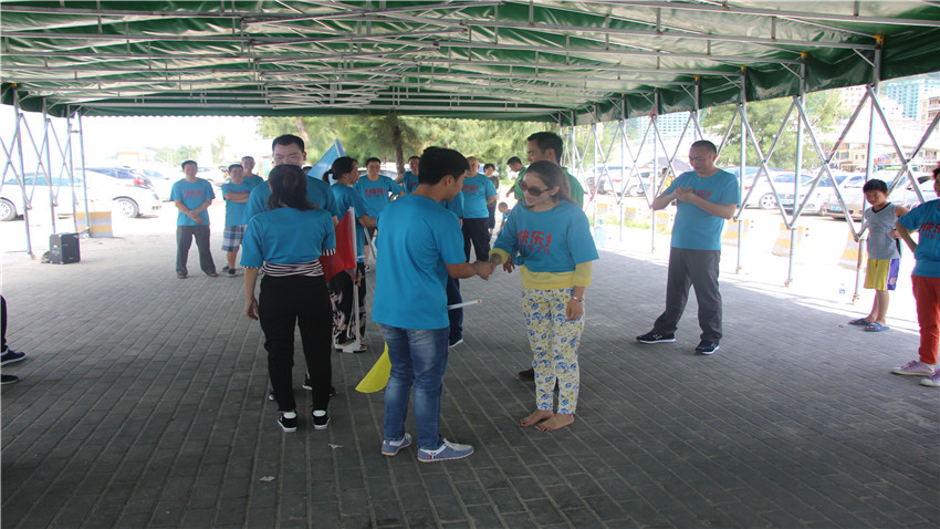 惠州市思賢實業(yè)有限公司在巽寮灣海公園拓展基地舉辦拓展培訓(xùn)活動