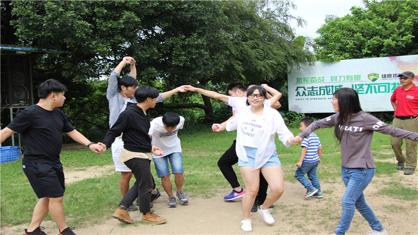 常州子蘭家居用品有限公司聯(lián)合搏翱培訓(xùn)舉辦戶外拓展訓(xùn)練活動(dòng)