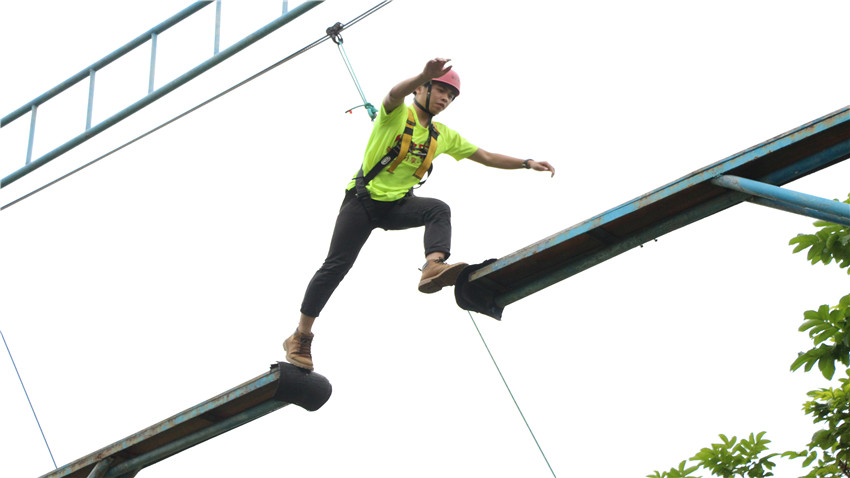 常州子蘭家居用品有限公司聯(lián)合搏翱培訓(xùn)舉辦戶外拓展訓(xùn)練活動(dòng)