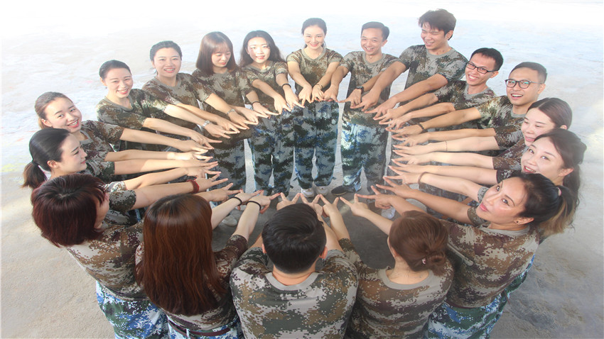 法思醫(yī)療白云五龍山莊拓展基地拓展訓(xùn)練取得圓滿成功