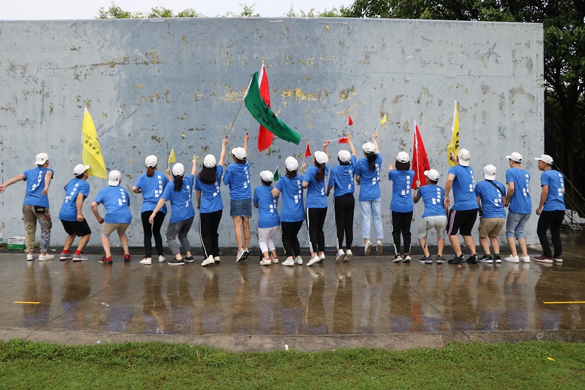 酷魅服飾悅水莊團(tuán)建活動順利開展！