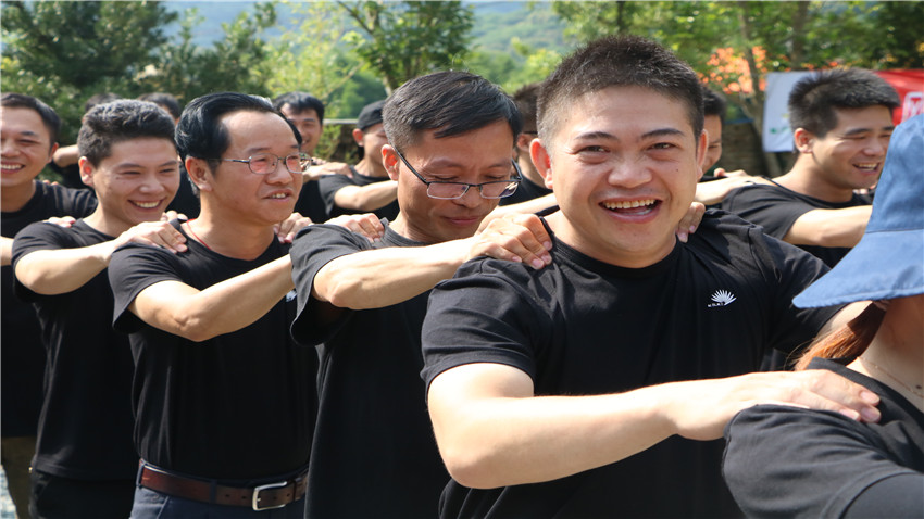 廣州市葵力橡塑制品有限公司十三周年慶拓展活動(dòng)圓滿結(jié)束！