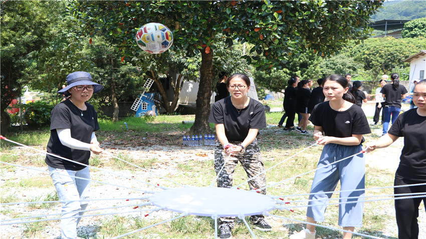 廣州市葵力橡塑制品有限公司十三周年慶拓展活動(dòng)圓滿結(jié)束！