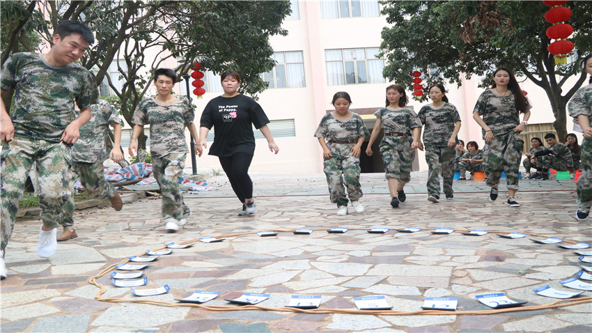 深圳市天洋立信精英團隊拓展訓練活動圓滿成功!