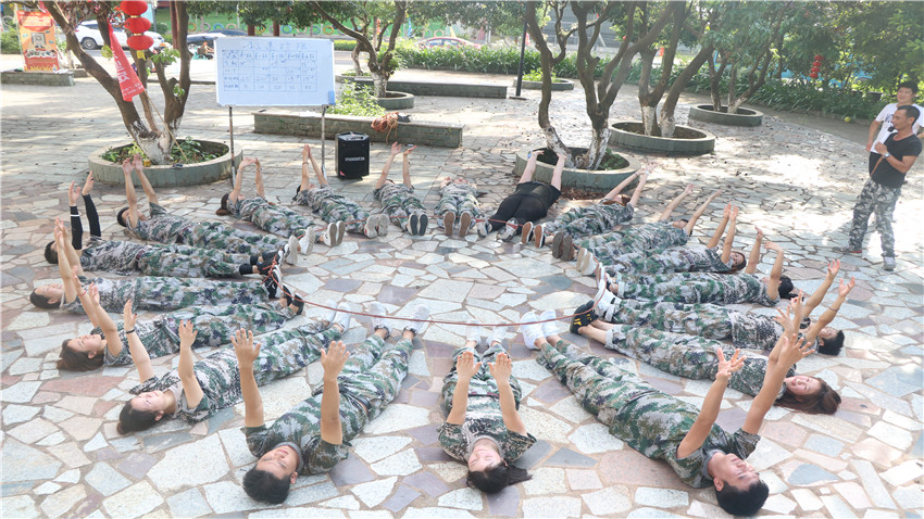 深圳市天洋立信精英團隊拓展訓練活動圓滿成功!