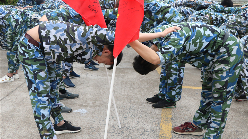 拓展訓(xùn)練公司找廣州搏翱培訓(xùn)