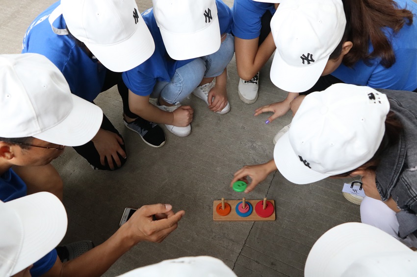 團(tuán)隊(duì)拓展培訓(xùn)，讓你的企業(yè)團(tuán)隊(duì)更加團(tuán)結(jié)協(xié)作