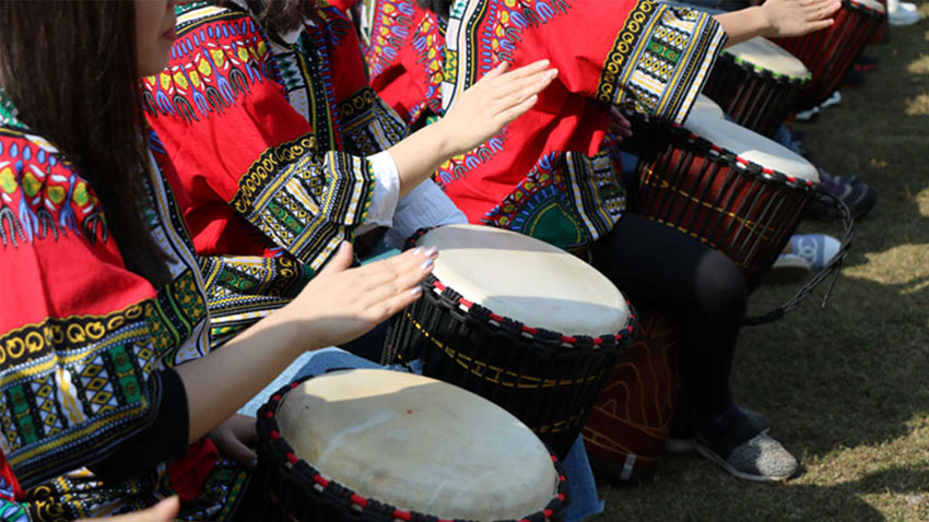 深圳訊得達(dá)教育萬(wàn)綠湖百人非洲鼓拓展團(tuán)建活動(dòng)